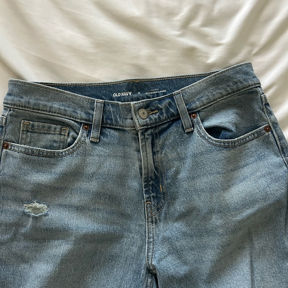 Old Navy Mid Rise Boyfriend Loose Jeans - Picture 3 of 5